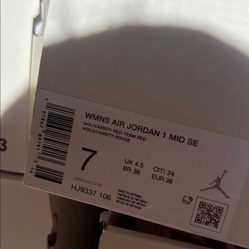Air Jordan 1 Mid SE ( box without lid ) - Picture 10 of 10